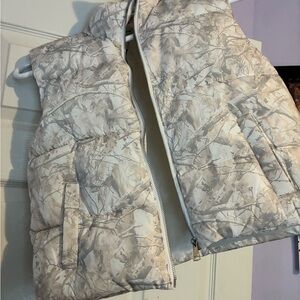 Women's Camouflage Puffer Vest